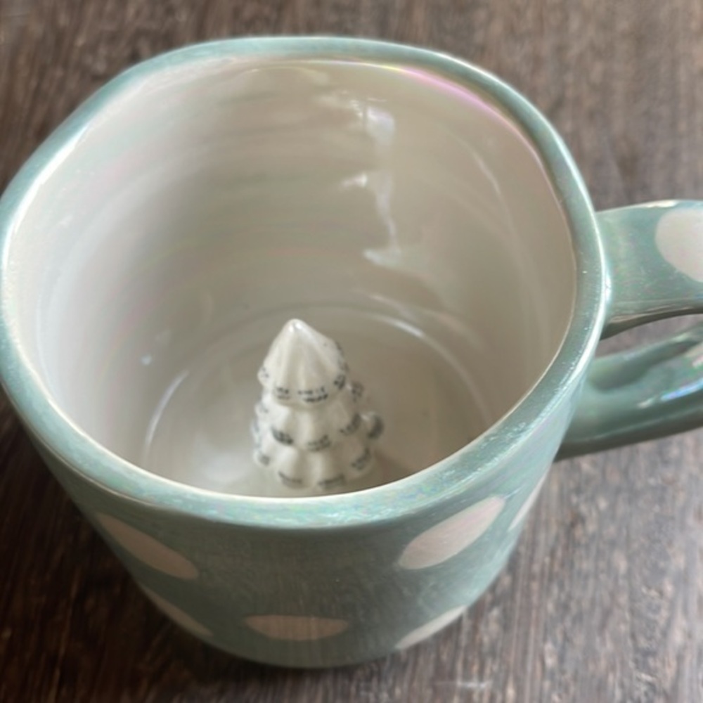 Anthropologie-Snowbound Figurine Mug